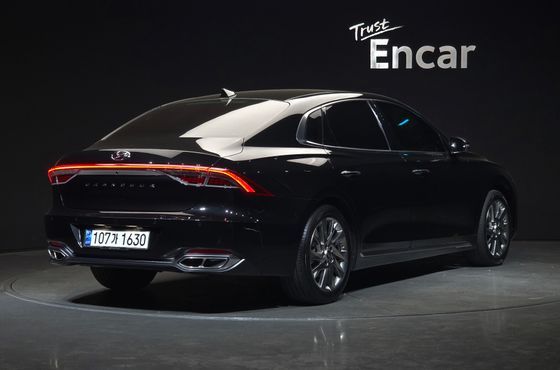 Hyundai Grandeur Calligraphy — пробег 102 838 км — фото 2 из 5