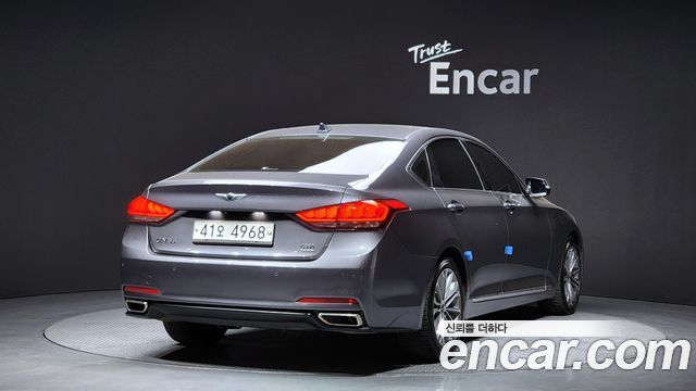 Hyundai Genesis из Кореи Encar