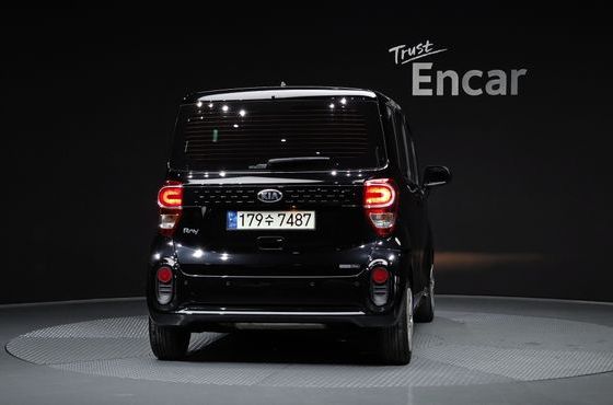 Kia RAY Van Prestige Special — пробег 99 975 км — фото 4 из 5