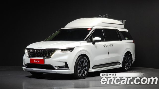 Kia Carnival 9-Seater Hi-Limousine Signature — пробег 71 172 км — фото 1 из 5