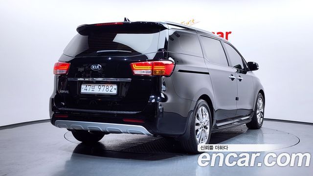 Kia Carnival из Кореи Encar