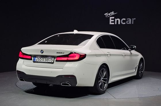 BMW 5-Series 523d M Sport — пробег 46 159 км — фото 2 из 5