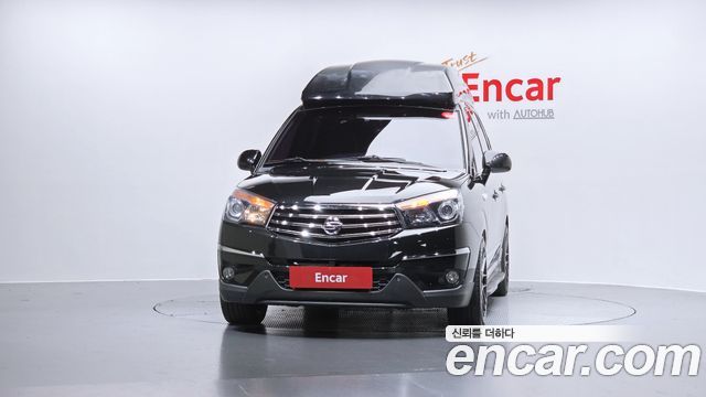 Ssangyong KORANDO 4WD Chateau 11-seater — пробег 120 192 км — фото 3 из 5