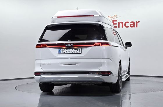 Kia Carnival 9-Seater Hi-Limousine Signature — пробег 33 255 км — фото 4 из 5