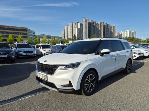 Kia Carnival Diesel 9-Seater Prestige — пробег 98 294 км — фото 2 из 5
