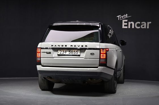 Land Rover Range Rover 4.4 SDV8 Vogue SE DIESEL — пробег 133 986 км — фото 4 из 5