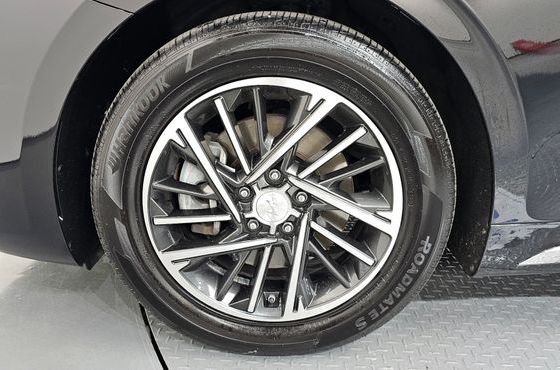 Hyundai Grandeur 2.5 Premium — пробег 71 708 км — фото 5 из 5
