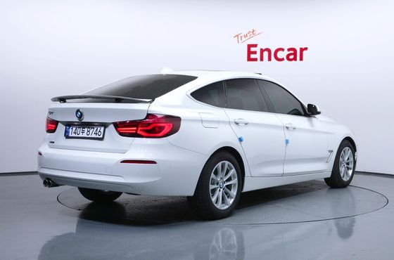 BMW Gran Turismo GT 320d xDrive — пробег 34 262 км — фото 2 из 5