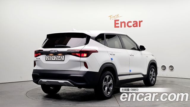 Kia Seltos из Кореи Encar