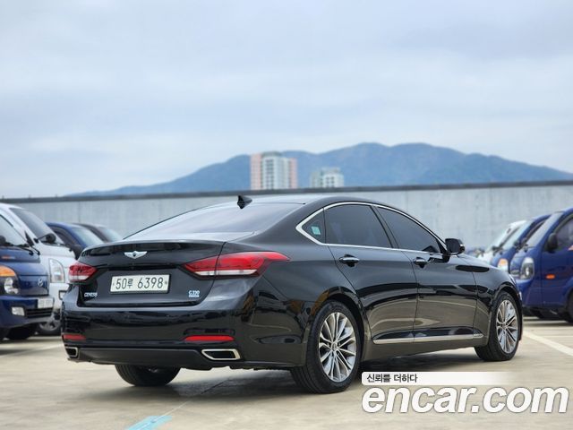 Hyundai Genesis из Кореи Encar