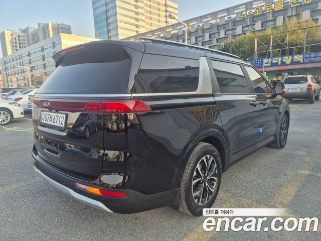Kia Carnival 11-Seater Prestige — пробег 41 135 км — фото 4 из 5