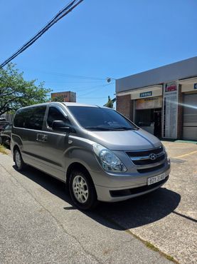 Hyundai Starex 3-Seater VAN CVX Deluxe — пробег 160 000 км — фото 2 из 5