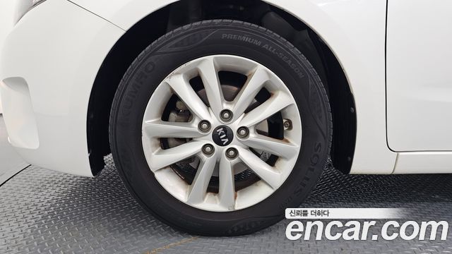 Kia K3 из Кореи Encar