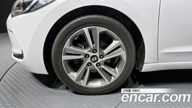 Hyundai AVANTE из Кореи Encar