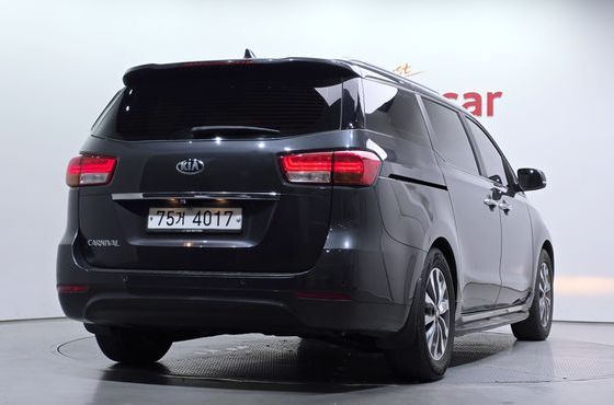 Kia Carnival 11-seater Prestige — пробег 161 267 км — фото 2 из 5