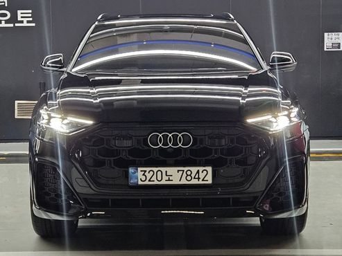Audi Q8 55 TFSI Quattro Premium — пробег 603 км — фото 1 из 5