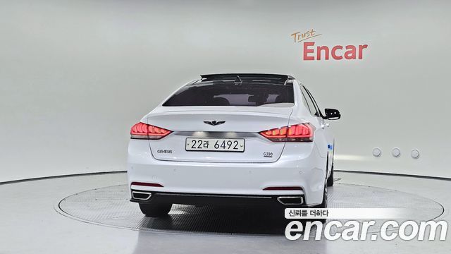 Hyundai Genesis из Кореи Encar