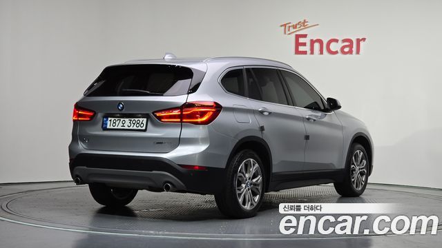 BMW X1 xDrive 18d Premium — пробег 99 040 км — фото 2 из 5