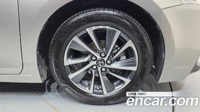 Lexus CT200h из Кореи Encar