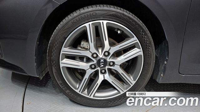 Kia K3 Luxury — пробег 74 834 км — фото 5 из 5