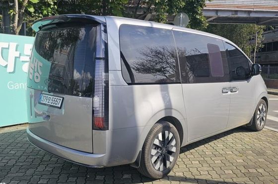 Hyundai Staria Lounge 9-Seater Inspiration — пробег 24 678 км — фото 2 из 5