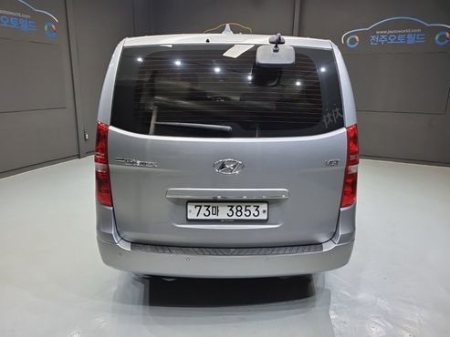 Hyundai Starex Wagon 12-Seater Smart — пробег 72 877 км — фото 3 из 5