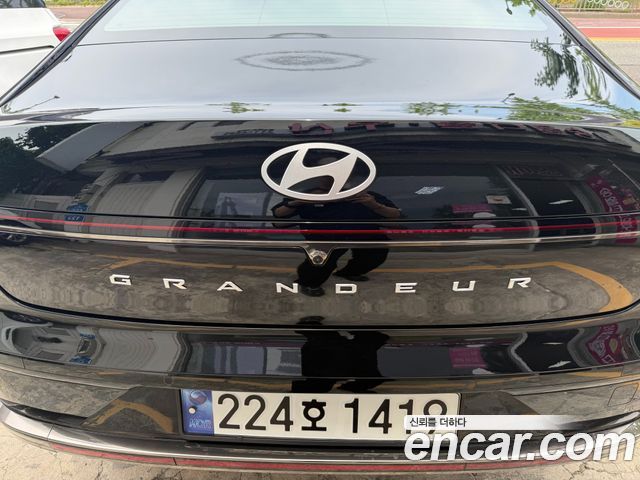 Hyundai Grandeur 2,5 Gasoline 2WD Calligraphy — пробег 22 000 км — фото 4 из 5