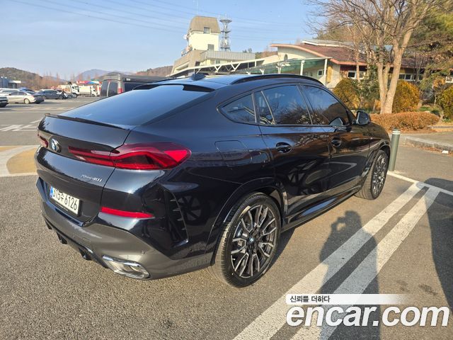 BMW X6 xDrive40i M Sport — пробег 2 965 км — фото 4 из 5