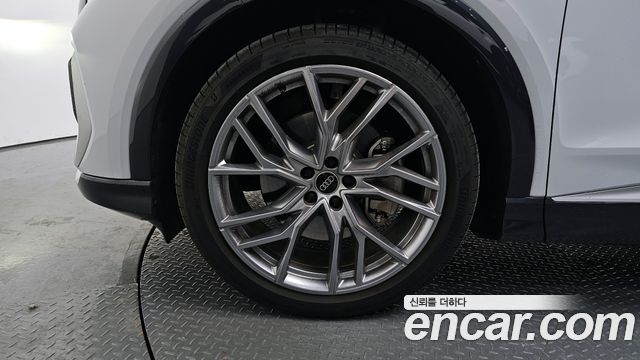 Audi Q4 e-tron из Кореи Encar