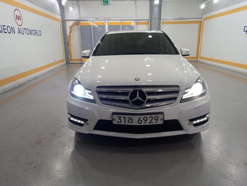 Mercedes-Benz C-Class C200 CGI AVANTGARDE — пробег 156 000 км — фото 1 из 5