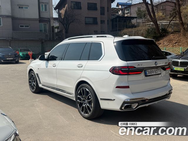 BMW X7 xDrive 40i M Sport 7STR — пробег 1 988 км — фото 5 из 5