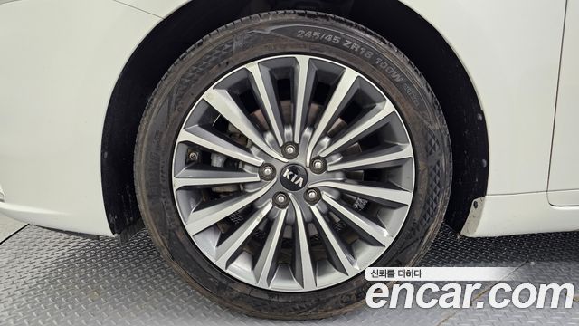 Kia K7 из Кореи Encar