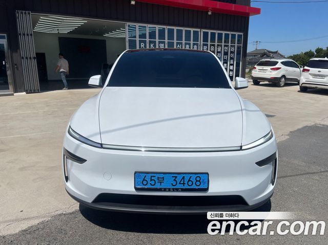 Tesla Model Y Premium RWD — пробег 500 км — фото 1 из 5