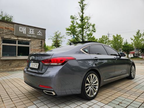 Hyundai Genesis G330 Premium AWD — пробег 173 000 км — фото 2 из 5