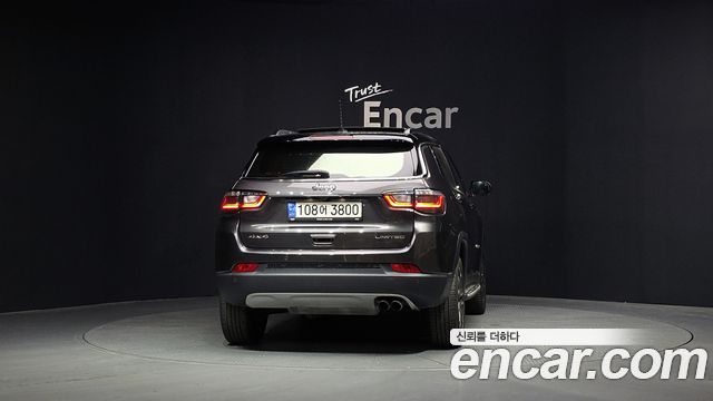 Jeep Compass из Кореи Encar