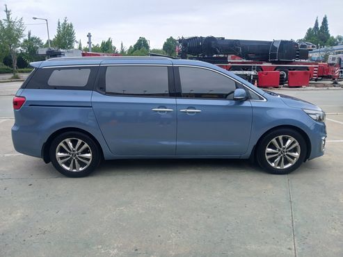 Kia Carnival 9-seater Prestige — пробег 220 000 км — фото 5 из 5
