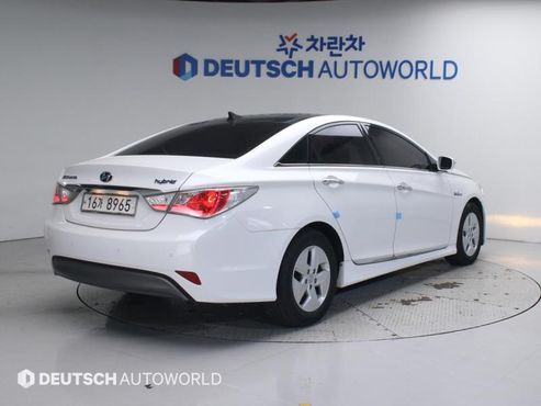Hyundai Sonata 2.0 Premier — пробег 90 366 км — фото 2 из 5