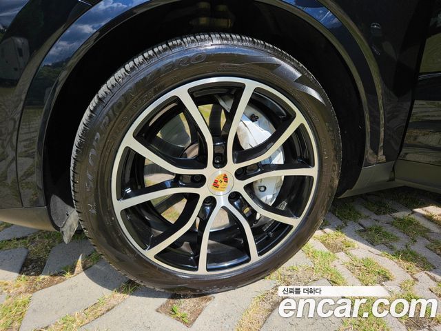 Porsche Cayenne 3.0 — пробег 83 017 км — фото 5 из 5