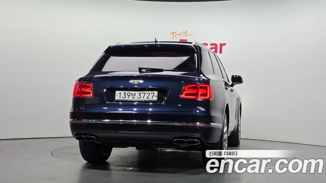 Bentley Bentayga 4.0 V8 — пробег 37 935 км — фото 4 из 5