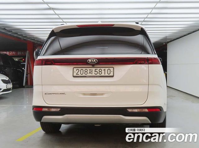 Kia Carnival из Кореи Encar