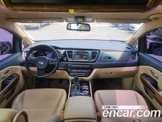 Kia Carnival из Кореи Encar