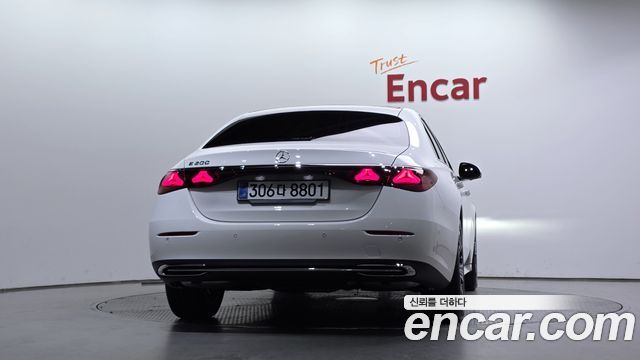 Mercedes-Benz E-Class из Кореи Encar