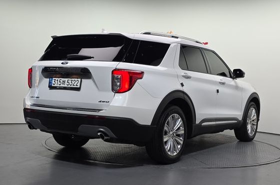 Ford Explorer 2.3 LimIted 4WD — пробег 51 645 км — фото 2 из 5