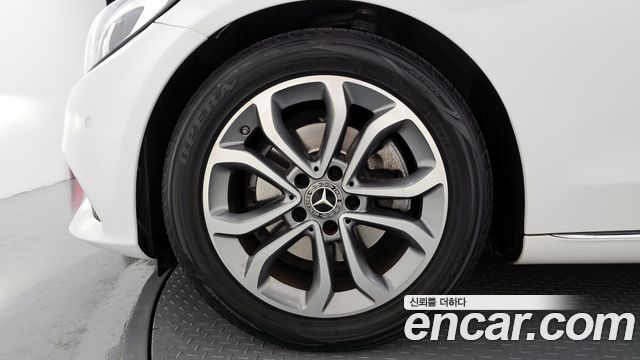 Mercedes-Benz C-Class из Кореи Encar
