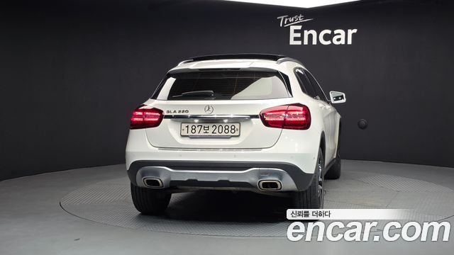 Mercedes-Benz GLA-Class из Кореи Encar