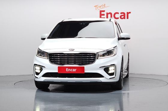 Kia Carnival 9-Seater Prstige — пробег 124 524 км — фото 3 из 5