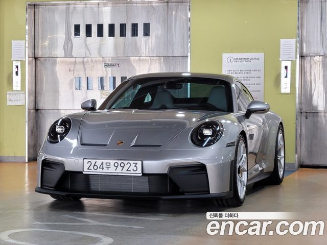 Porsche 911 GT3 Touring — пробег 800 км — фото 1 из 5