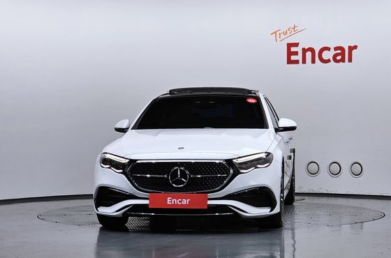 Mercedes-Benz E-Class E300 4MATIC AMG Line — пробег 9 641 км — фото 3 из 5