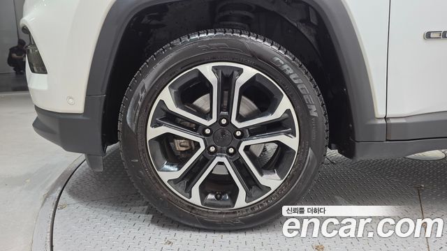 Jeep Compass 2.4 Limitied AWD — пробег 40 813 км — фото 5 из 5