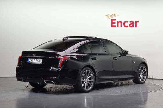 Cadillac CT5 2.0 Sport — пробег 149 982 км — фото 2 из 5